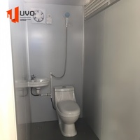 Toilettes modulaires portables préfabriquées modernes de luxe Conteneur mobile en acier pour toilettes extérieures pour parc, bureau, douche incluse