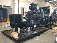 Générateur diesel silencieux fiable de 800 kVA 640 kW Cummins KTA38 avec ATS, refroidissement par eau, pour hôpitaux et grands projets de construction