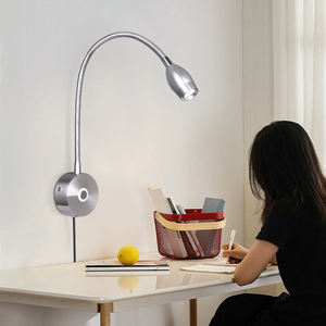 Lampe murale LED de lecture de chevet Tuyaux flexibles Port de charge USB E26 Base de l'ampoule Corps en fer nickelé brossé Dimmable 2700K Blanc chaud - Product Image 3