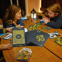 Jeu de cartes à jouer personnalisées en papier noir avec dorure à chaud, impression CMJN, jeu de poker avec étui pour cadeau de fête