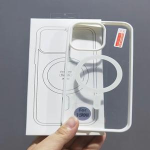 Funda de teléfono acrílica de TPU transparente de lujo para <span class=keywords><strong>iPhone</strong></span> 16 16Pro 15 con función de carga magnética y cubierta de protección - Product Image 4