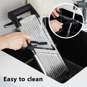 Affettatrice Mandolina Premium Regolabile in Acciaio Inossidabile con Supporto di Sicurezza e Lame Multiple per Preparazione in Cucina - Product Image 5