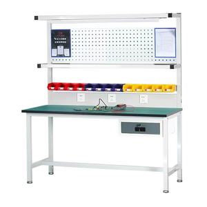 Banc de travail robuste pour assemblage de vélos électriques avec gestion des câbles et support pour clé dynamométrique - Product Image 4