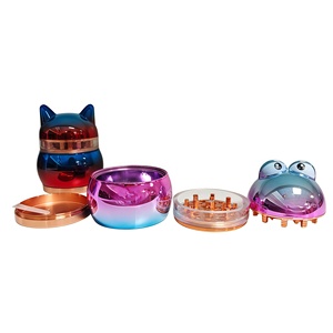 NOUVEAU Accessoires pour fumeurs : Broyeur à tabac fantaisie en alliage de zinc, forme grenouille et chat, pour les boutiques de fumeurs - Product Image 3