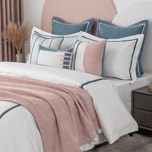 <span class=keywords><strong>Set</strong></span> di trapunte da letto in solido leggero da 10 pezzi Queen King <span class=keywords><strong>Size</strong></span> con 2 fodere per cuscini Runner per Hotel di casa - Product Image 4
