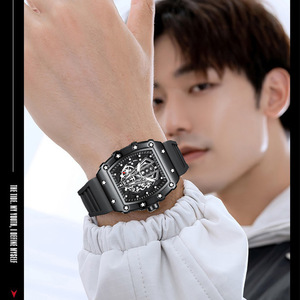 Reloj de Hombre con Forma de Barril de Vino - Reloj de Cuarzo Luminoso e Impermeable para Hombre - Nuevo Modelo con Forma de Barril de Vino - Product Image 2