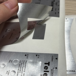 Custom waterproof <b>printed</b> labels for electronic devices; high-quality product labels at factory prices with fast delivery. - Product Image 6