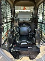 Chargeuse compacte sur pneus S590 de 3 tonnes, peinture d'origine, haute qualité, prête à l'emploi, peu d'heures de fonctionnement, meilleur prix en stock, livraison rapide