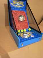 Jeu de lancer de balles de carnaval avec seau en bois écologique, stand de lancer personnalisable avec logo couleur pour location commerciale et foires