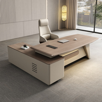 Meubles de bureau de luxe, bureau élégant pour le patron, bureau pivotant pour le patron, table de direction, table de directeur ou de PDG
