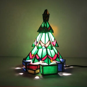 Lámpara de Vidrio Emplomado Hecha a Mano y Personalizada LongHuiJing, Estilo Tiffany de 9 Pulgadas con Figura de Santa Claus, Decoración Navideña con Alimentación CA - Product Image 2