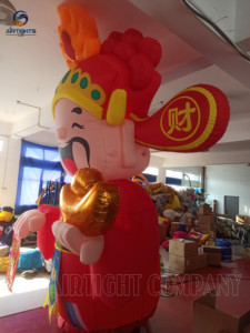Dieu de la fortune/de la richesse gonflable géant de 4 m de haut pour la décoration des fêtes - Product Image 2