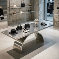 Vitrines de présentation personnalisables en acier inoxydable, écologiques et robustes pour téléphones portables, sacs à main, chaussures - Usage commercial durable