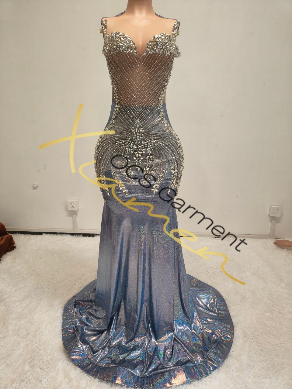 TH23032810 silver/blue
