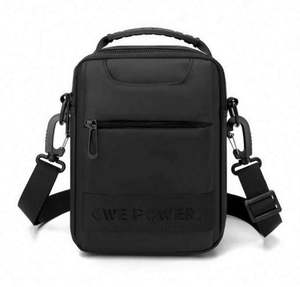 Échantillon gratuit 2023 Vente en gros d'usine Sac bandoulière en nylon imperméable pour homme, Nouveau design Mode Mini sac à bandoulière pour homme - Product Image 2