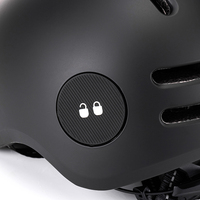 Deux casques équestres de sport Casques de vélo Casques de loisirs urbains pour skateboard Accessoires d'équitation portables polyvalents