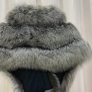 Áo khoác lông cáo bạc sang trọng dành cho nữ, chất liệu lông cáo thật, giữ ấm cổ, lông thật tự nhiên - Product Image 5