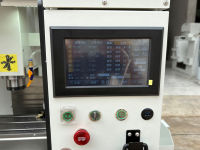 VMC-215 Petite fraiseuse CNC domestique légère, mini centre d'usinage vertical à trois axes de bureau, 220V multifonctionnel