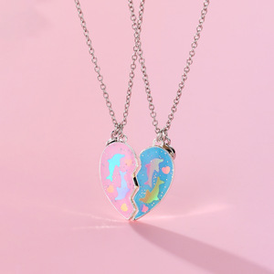 2 pcs/Set Meilleur Ami Collier Magnétique Coeur Saupoudrer dans le Coeur Pendentif Luminosité Dauphin Meilleur Ami BFF Collier pour Filles - Product Image 4