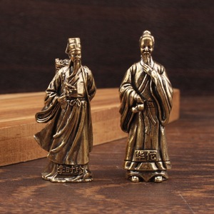 Estatuas de latón de Li Shizhen y Hua Tuo, figuras decorativas de sabios médicos antiguos para exhibición en mesa de oficina en casa - Product Image 1
