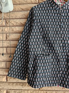 Veste en coton matelassée à motifs floraux imprimés à la main, légère, ethnique, avec boutons sur le devant pour femmes, élégante, excellent prix - Product Image 4