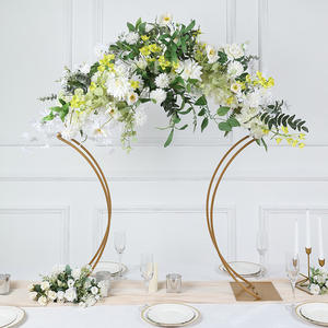 Arco Floral Metálico LANJO de Alta Calidad y Durabilidad, 38 Pulgadas, Diseño Curvo Dorado, Centro de Mesa para Bodas, Accesorios para Cenas, Soporte para Flores - Product Image 2