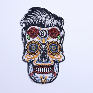 شارة ورقعة مطرزة مخصصة للملابس قابلة للكي بالحرارة بتصميمات روك ريترو وموت بانك على شكل جمجمة - Product Image 4