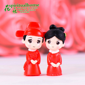 Meilleures ventes : Accessoires de décoration de paysage de mariage pour <span class=keywords><strong>couple</strong></span>, porte-clés, costume de poupée Chunjun - Product Image 4
