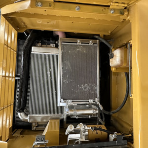 รถขุดมือสอง Caterpillar 320 320CL 320D 320DL 320D2L น้ำหนักใช้งาน 20 ตัน พร้อมส่วนประกอบหลักๆ เช่น มอเตอร์ เครื่องยนต์ เกียร์บ็อกซ์ และปั๊ม - Product Image 6