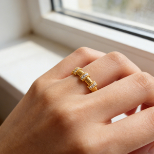 Bague de fiançailles personnalisée en or massif plaqué or 10K/14K avec diamant de laboratoire et zircon, style cluster, unisexe, pour anniversaire et fête - Product Image 5