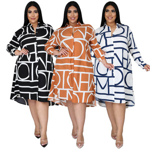 Vestido de talla grande con cintura plisada y estampado en caliente para mujer - Product Image 1
