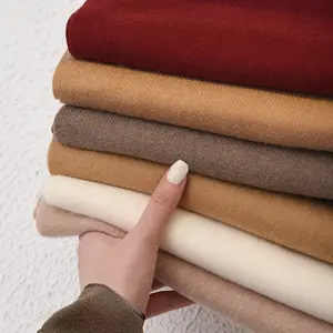 Chal de Pashmina de Algodón con Diseño a Cuadros de Color Sólido Cálido y Logotipo Personalizable para Mujer, Inspirado en el Cachemir Turco para el Otoño - Product Image 2