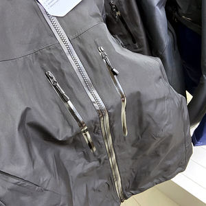 <span class=keywords><strong>Giacca</strong></span> da <span class=keywords><strong>Uomo</strong></span> Impermeabile Hardshell con Cappuccio per Sport Outdoor Corsa in Montagna Escursionismo e Sci Antivento e Antipioggia OEM ODM - Product Image 6