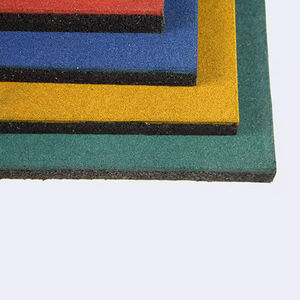 Tapis de sol en caoutchouc antichoc pour salle de sport, idéal pour les terrains de jeux extérieurs – Vente chaude directe usine Chine - Product Image 6