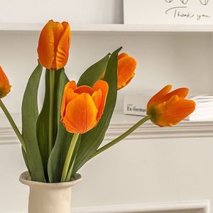 Ramo de Tulipanes Artificiales con Péptidos Xi, Pétalos de Malla, Jarrón Incluido, Decoración de Escritorio - Product Image 4