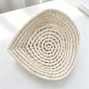 Breathable Woven Bread Tray Designed For <b>Rustic</b> Kitchen Storage And Fresh Bread Serving - Product Image 2