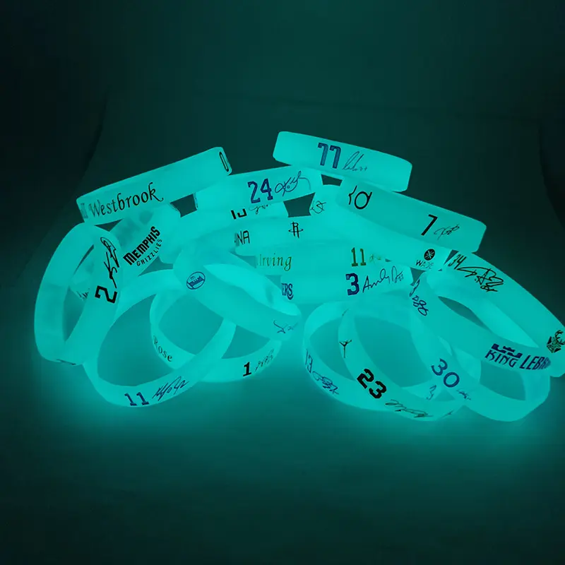 Logotipo personalizado Color Tamaño Resplandor en la oscuridad Pulsera de silicona brillante Pulsera de silicona luminosa personalizada