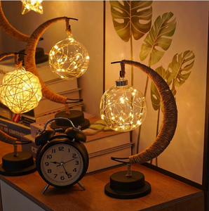 Luci Fatate LED a Forma di Luna con Lampada a Globo Sospeso, Luce Notturna per Tavolo, Camera da Letto, Ufficio, Decorazione Casa - Product Image 3