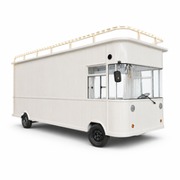 Magasin de vêtements mobile, esthétique automobile, nail art et soins des cils, vente de voitures