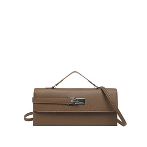 Nuova Borsa Quadrata Premium Texturizzata alla Moda 2026 con Chiusura in Metallo, Borsa a Tracolla e a Mano di Design di Nicchia Premium - Product Image 6
