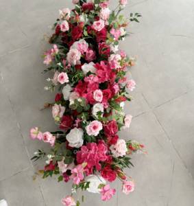 Camino de Mesa de Flores Artificiales de Seda en Degradado Rosa Intenso |   Creador de Ambiente Moderno de Alta Calidad para Escenas de Boda - Product Image 2