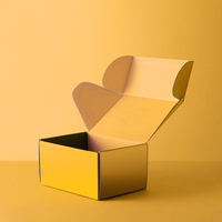 Biodégradable sur mesure conception personnalisée en gros boîte postale personnalisée boîte cadeau d'expédition en carton cosmétique de luxe