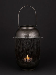 Soporte de vela de linterna de latón antiguo en el último diseño con acabado elegante perfecto para la decoración del hogar interior y exterior - Product Image 3