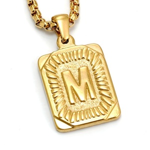 Collar con Colgante de Letra Inglesa de Acero Inoxidable 18K de Moda, Cadena de Eslabones Chapada en Oro, Regalo Unisex para Aniversarios y Ocasiones Especiales - Product Image 5