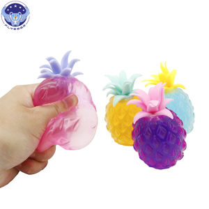 Pelota Antiestrés de Piña con Polvo Dorado, Juguetes Sensoriales, Pelotas de Maltosa con Forma de Fruta, Piña y Uva, para Reducir el Estrés, Bolas Blanditas - Product Image 2