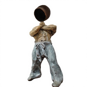 Escultura Abstracta de Persona en Cobre, Figuras Decorativas para Sala de Estar, Adornos de Mesa - Product Image 1