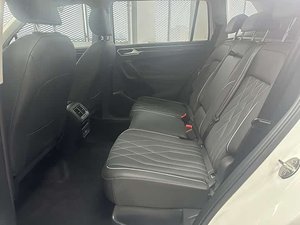 Volkswagen <span class=keywords><strong>Tiguan</strong></span> L 2023 Usata, Facelift 330TSI Automatica, SUV 5 Posti, Benzina, Turbo, R18, Guida a Sinistra, Jiben Auto - Product Image 3