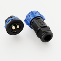 Connecteur d'alimentation M25 à 4 cœurs pour montage sur panneau, 10AWG, résistance 2000V, IP67, mâle-femelle, installable sur site, ensemble circulaire