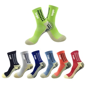 Chaussettes de football unisexes antidérapantes, respirantes, longueur mi-mollet, motif à pois, renforcées - Product Image 1