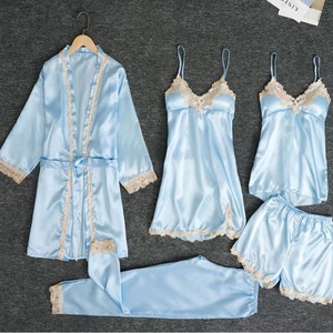 Nuovo Pigiama con Imbottitura sul Petto, Alta Qualità, Sexy con Bretelle e Fiori Dorati, Set da Camera da Letto in Cinque Pezzi, Abbigliamento per Casa, Regalo per Feste - Product Image 4